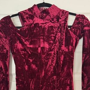 Lulu's Maroon Velvet Long Sleeve Peek-a-boo Shoulder Dress XS